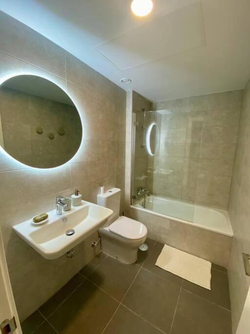 Nuevo Moderno Apartamento De Lujo 세비야 외부 사진